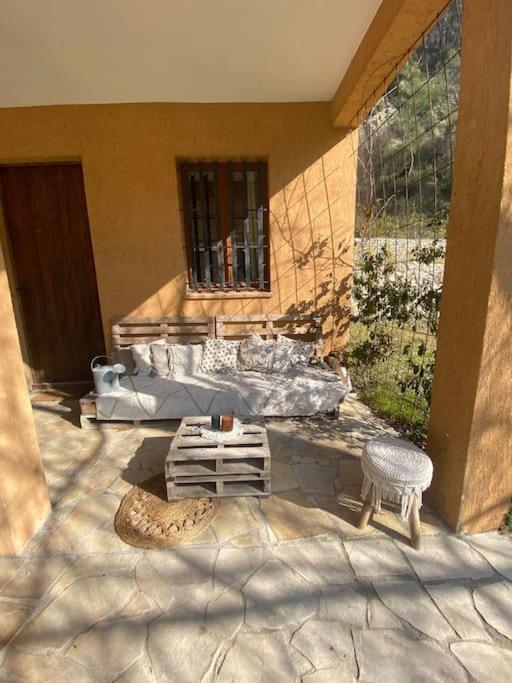 Superbe Studio De Charme Apartamento Tourrette-Levens Exterior foto